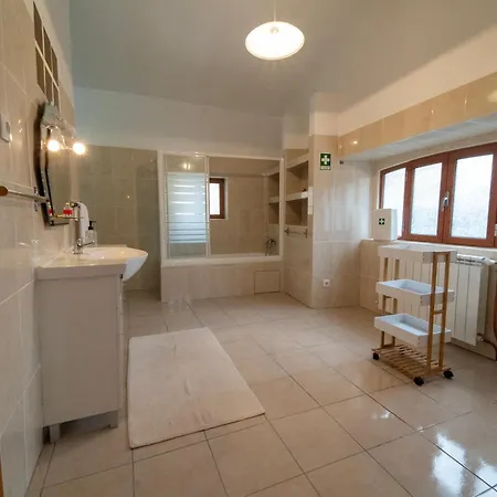 Casa Torre Andorinhas * Nazaré